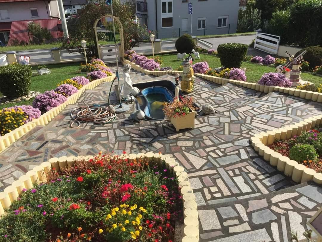 Sobe Opacak Hotel Slavonski Brod Eksteriør billede